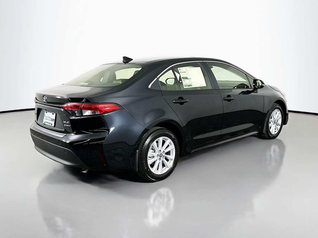 2026 Toyota Corolla XLE - Image 7