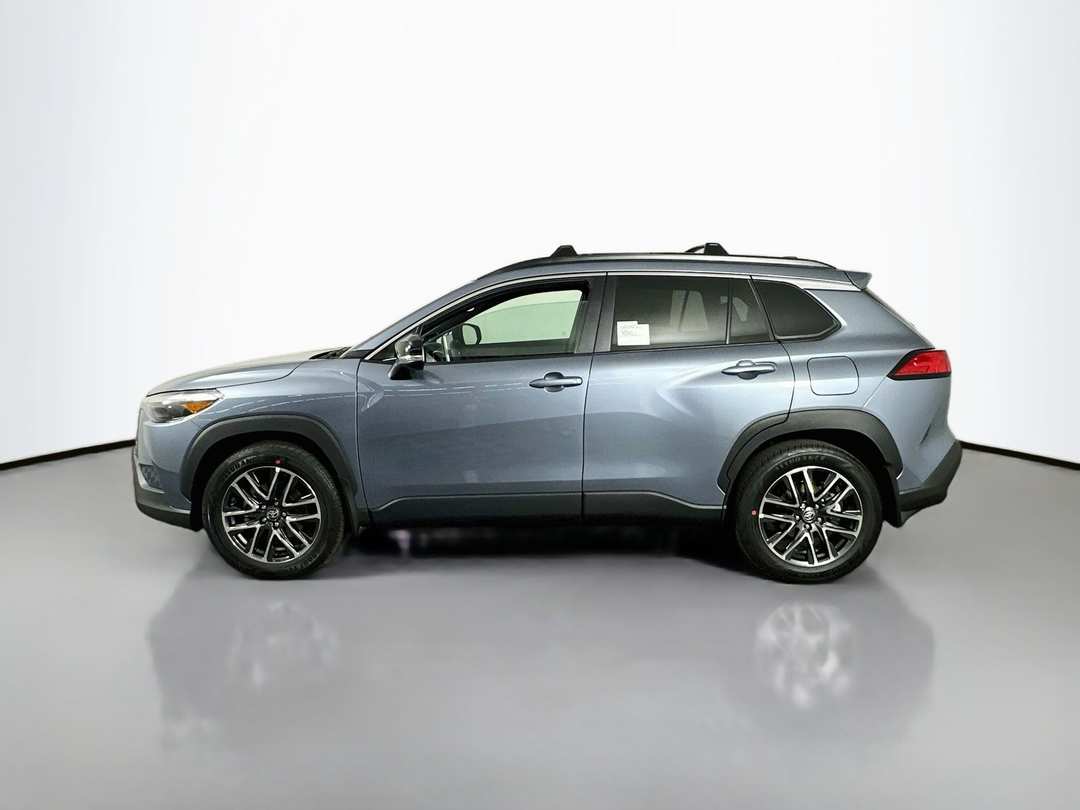 2026 Toyota Corolla Cross XLE - Image 4