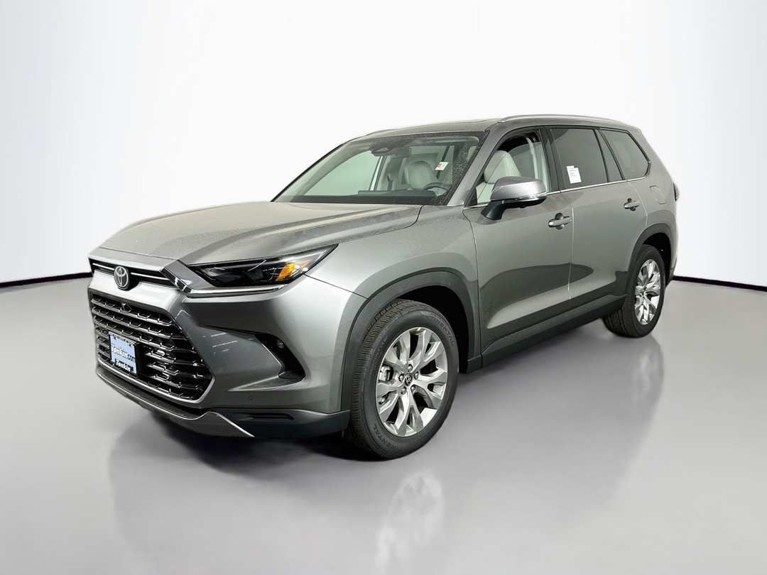2026 Toyota Grand Highlander Limited - Image 3