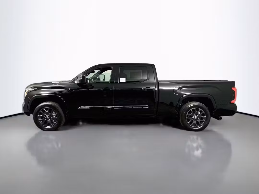 2026 Toyota Tundra Hybrid Platinum - Image 4