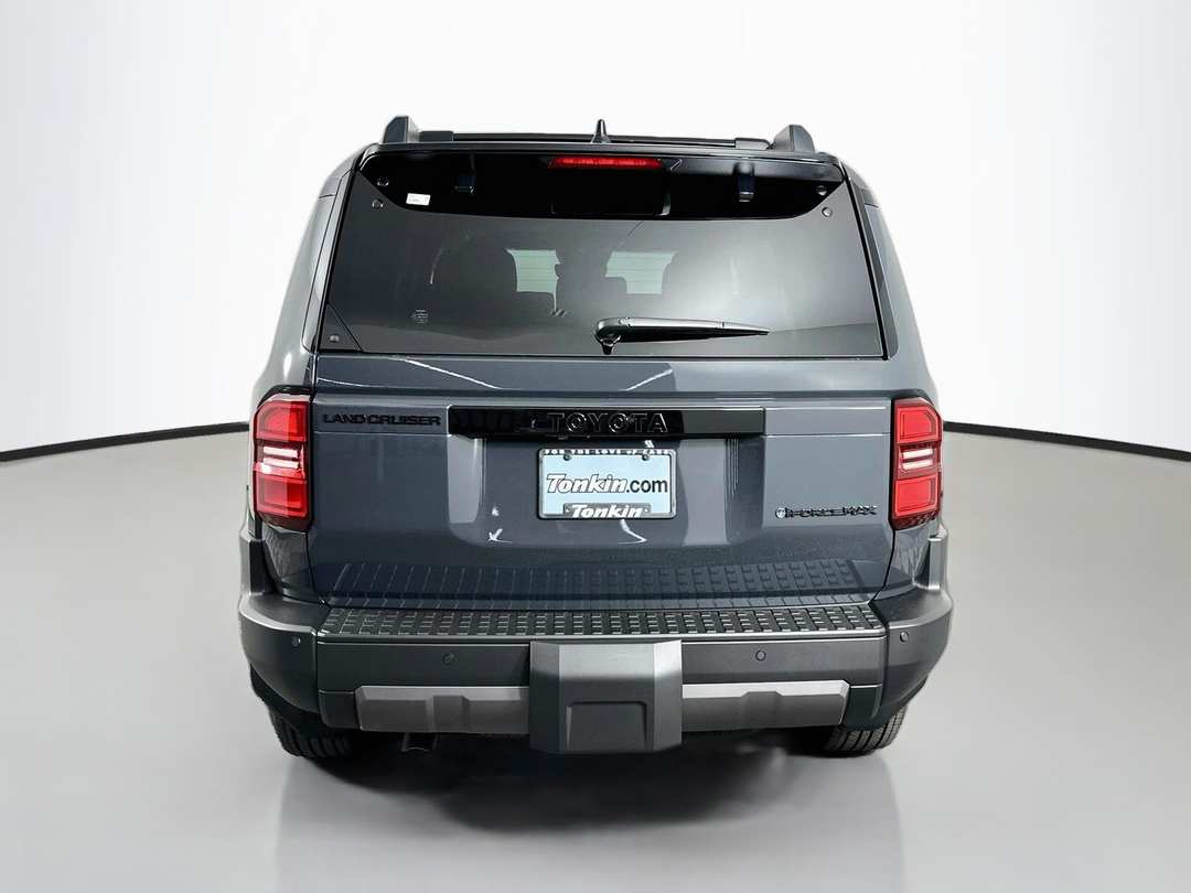 2027 Toyota Land Cruiser Base - Image 6
