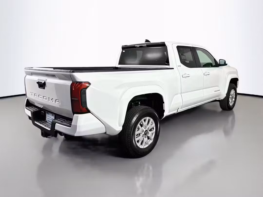 2026 Toyota Tacoma SR5 - Image 7