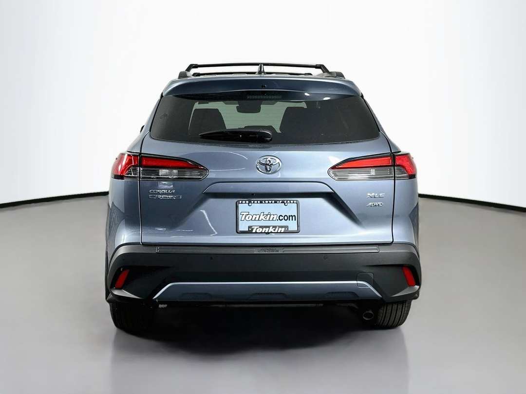 2026 Toyota Corolla Cross XLE - Image 6