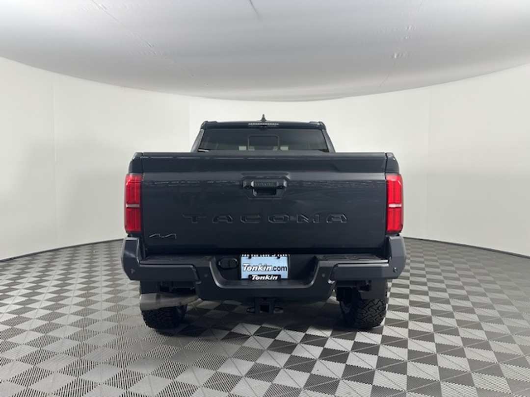 Toyota Tacoma - Image 6