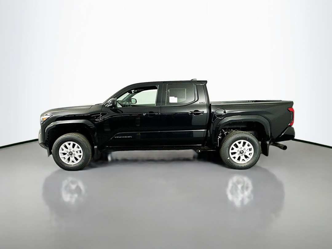 2026 Toyota Tacoma SR5 - Image 4