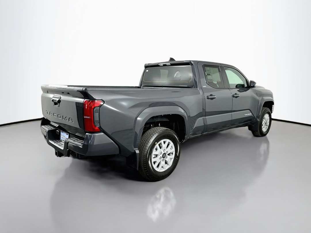 2026 Toyota Tacoma SR5 - Image 7