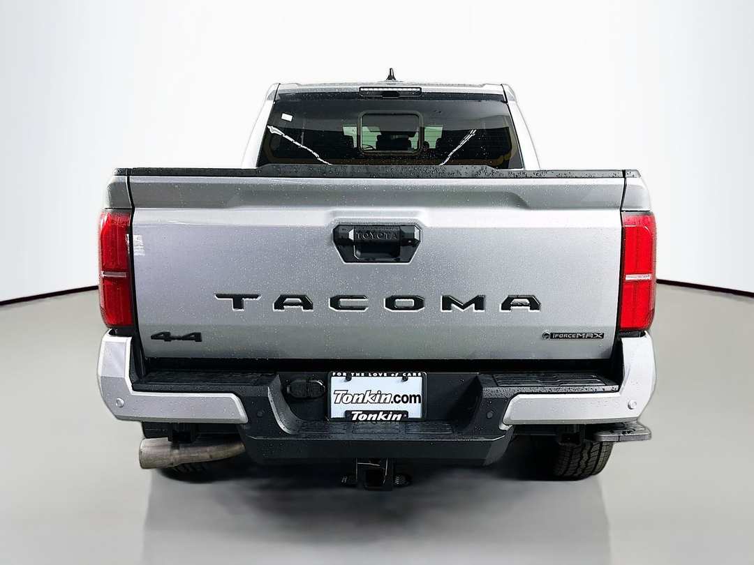 2025 Toyota Tacoma Hybrid TRD Off Road - Image 6