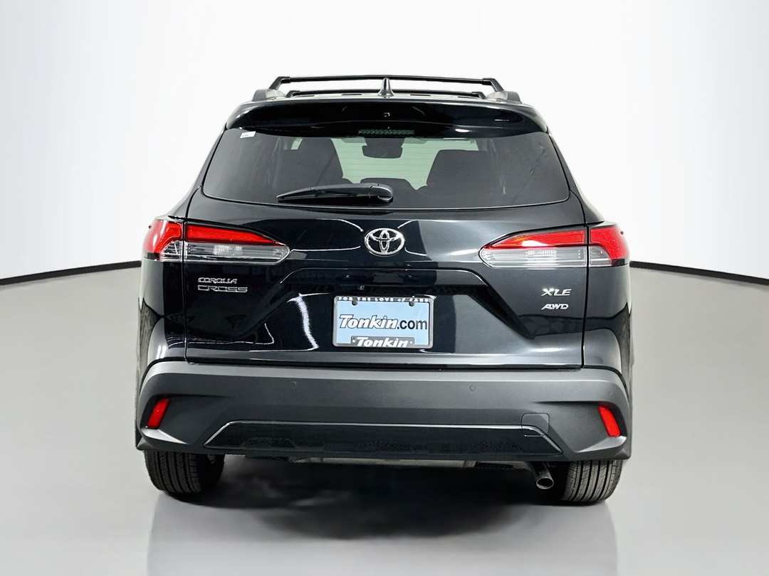 2026 Toyota Corolla Cross XLE - Image 6