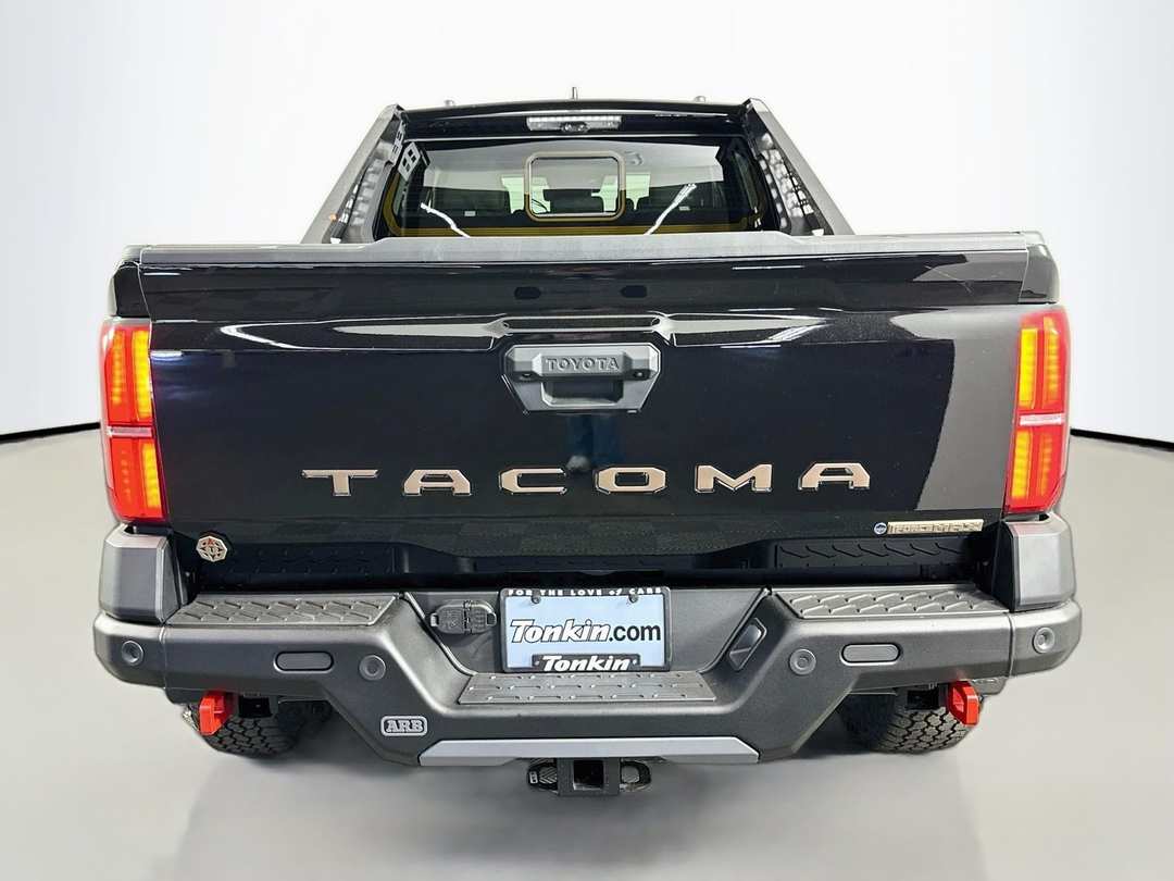 2026 Toyota Tacoma Hybrid Trailhunter - Image 6