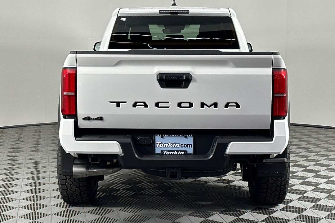 2025 Toyota Tacoma TRD OffRoad - Image 5