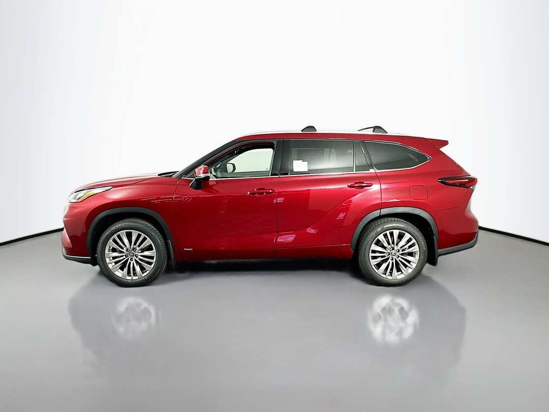2026 Toyota Highlander Hybrid Platinum - Image 4