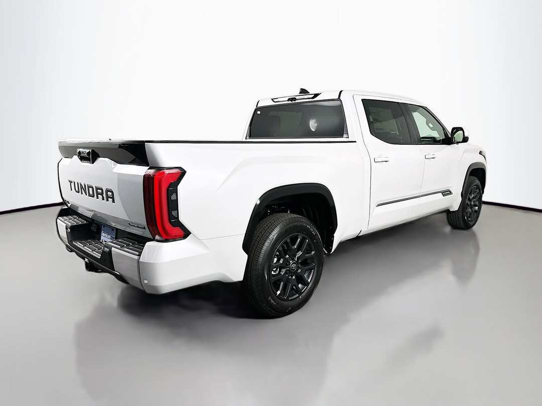 2026 Toyota Tundra Hybrid Platinum - Image 7