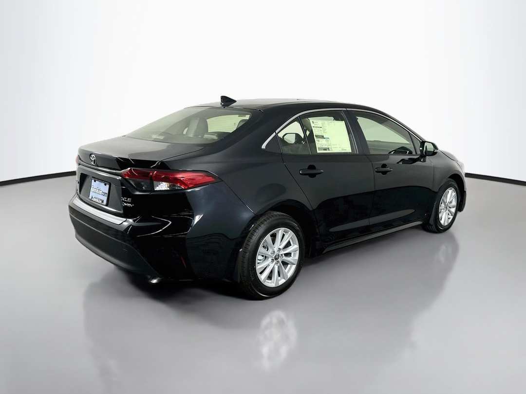 2026 Toyota Corolla Hybrid XLE - Image 7