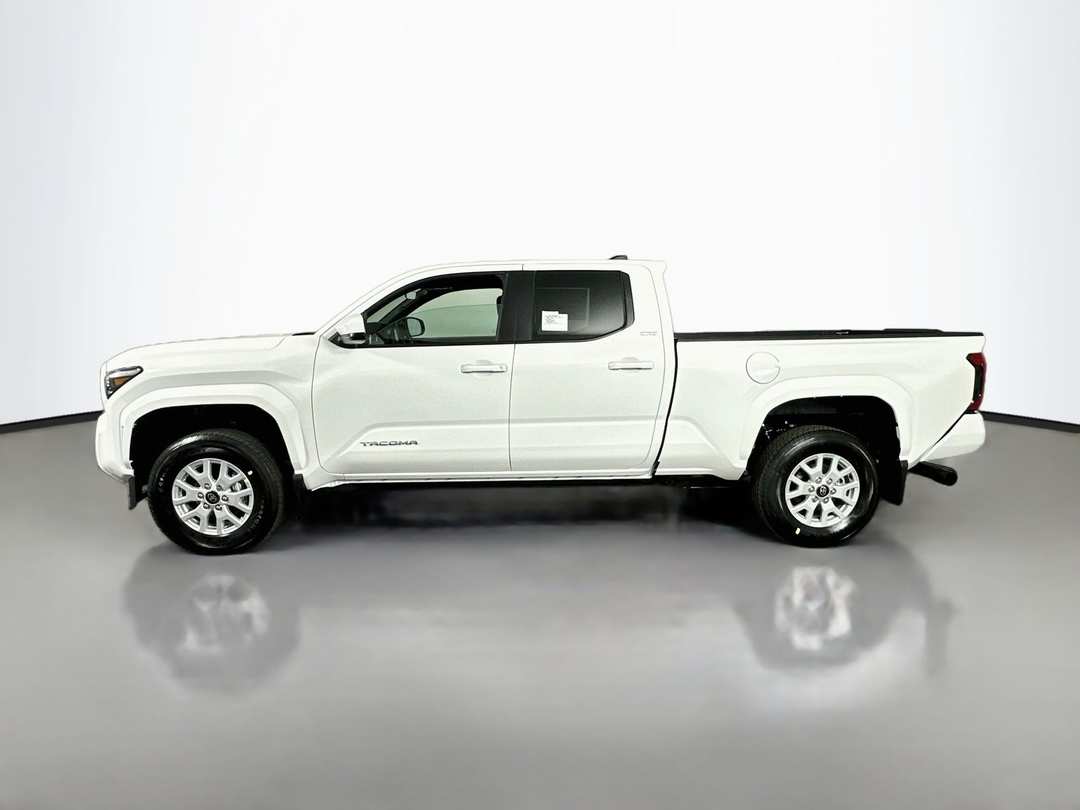 2026 Toyota Tacoma SR5 - Image 4