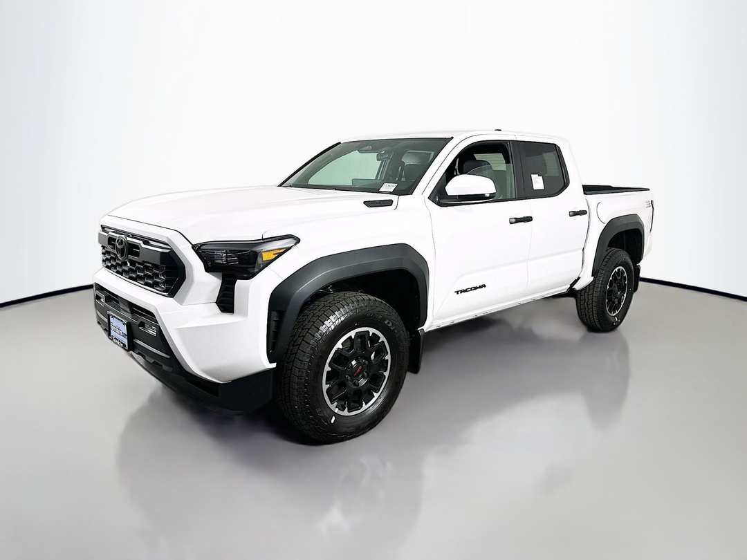 2026 Toyota Tacoma Hybrid TRD Off Road - Image 3
