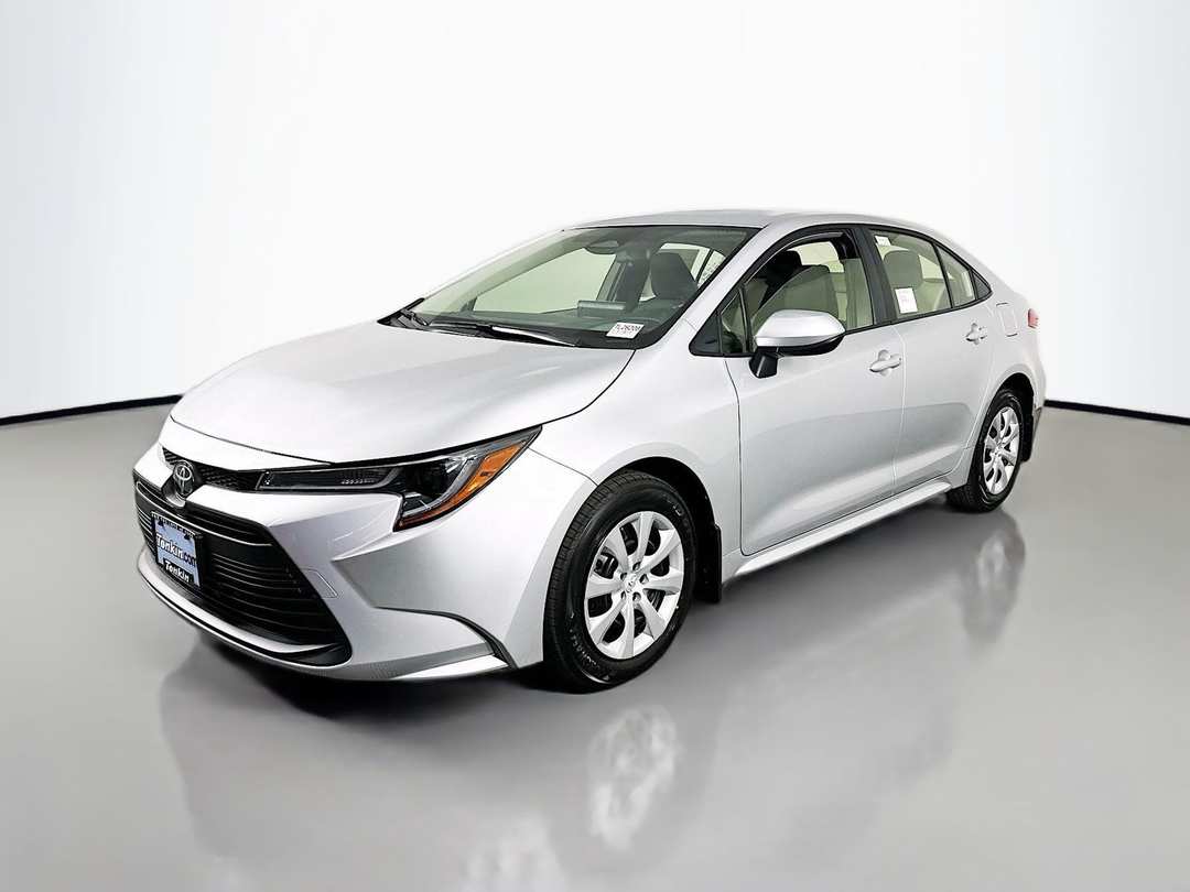 2026 Toyota Corolla LE - Image 3