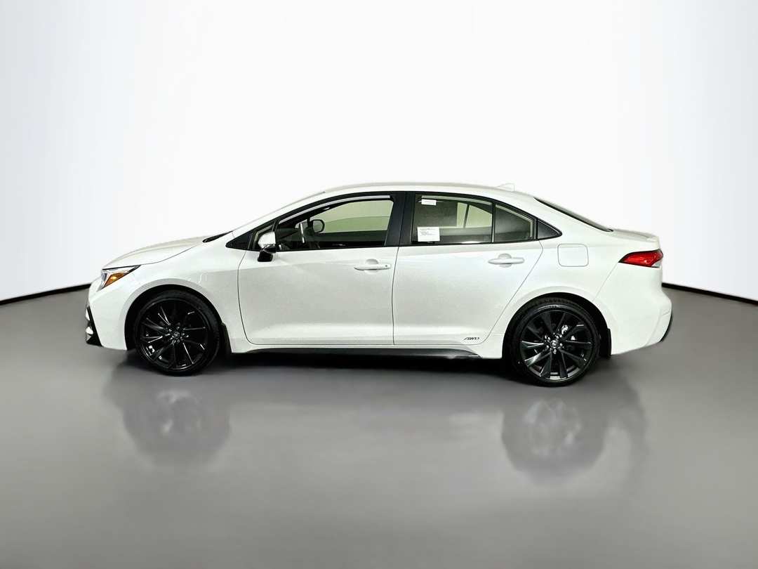 2026 Toyota Corolla Hybrid SE - Image 4