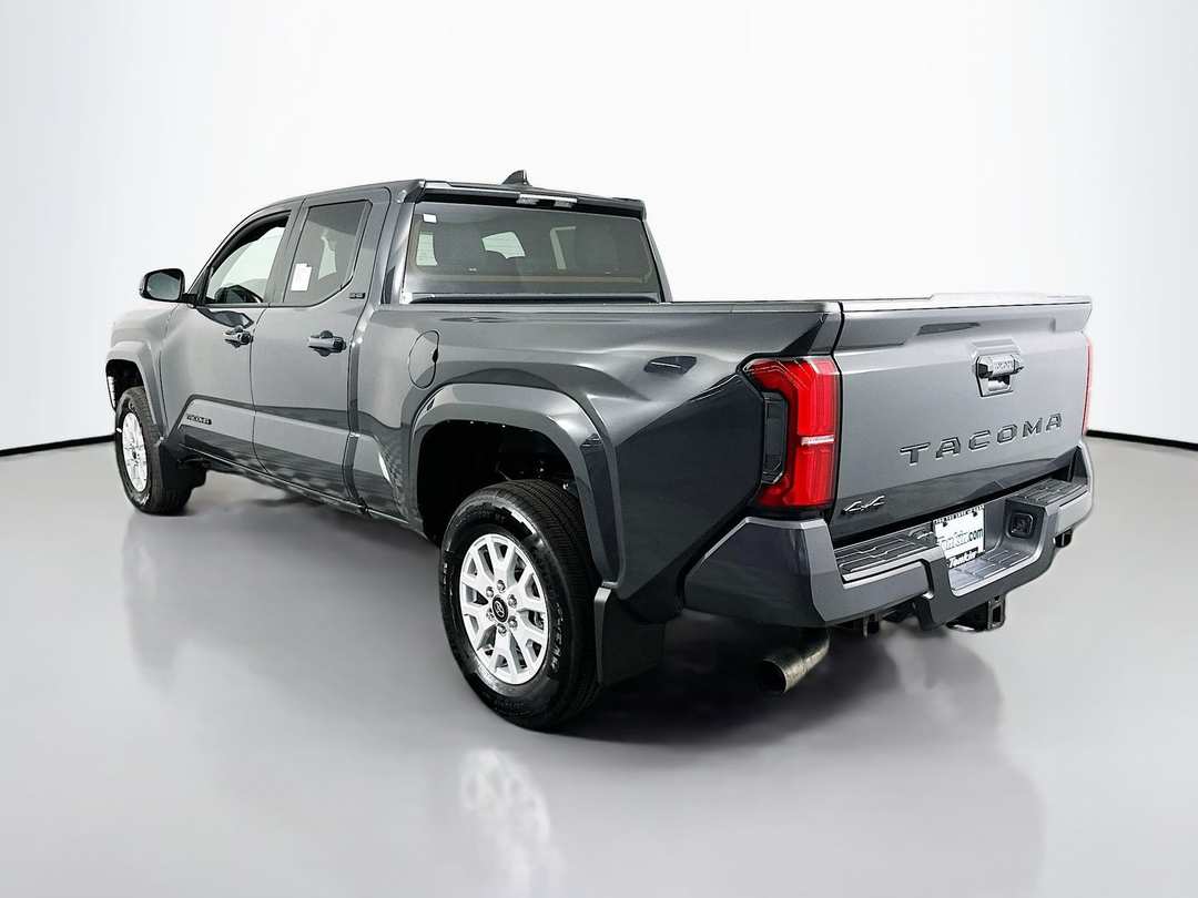 2026 Toyota Tacoma SR5 - Image 5