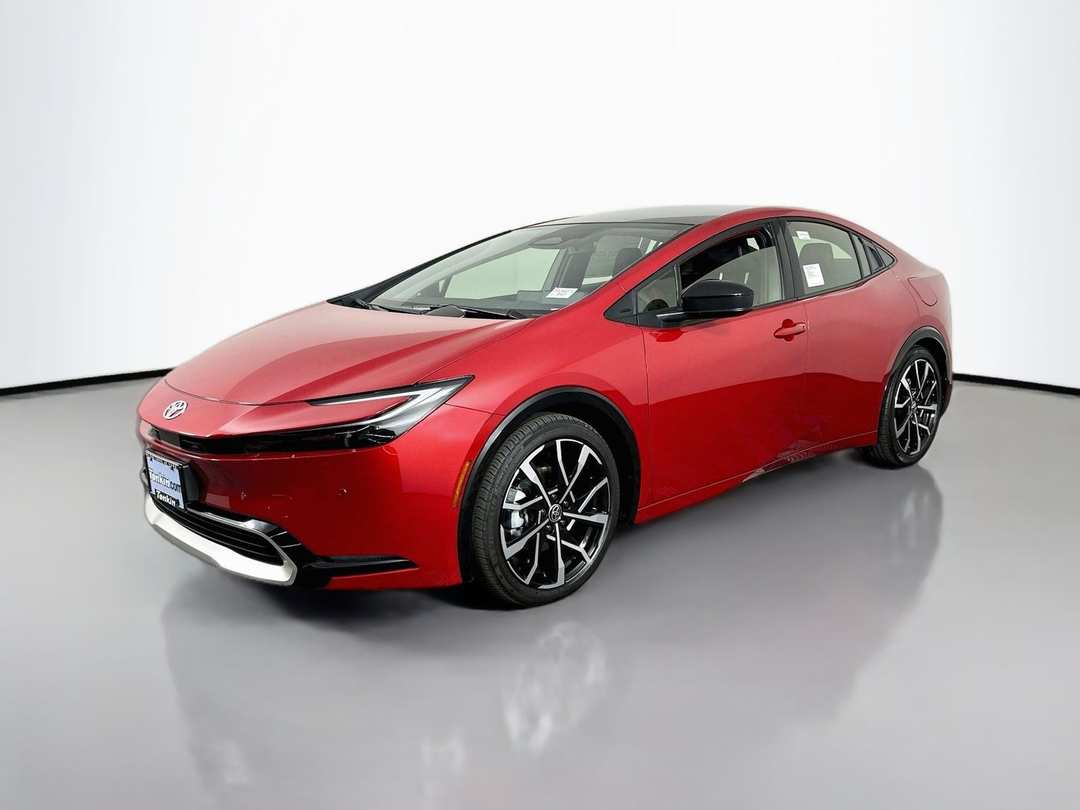 2026 Toyota Prius Plug-In Hybrid XSE - Image 3