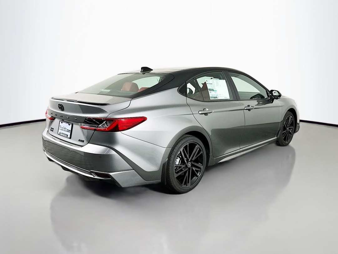 2026 Toyota Camry XSE - Image 7