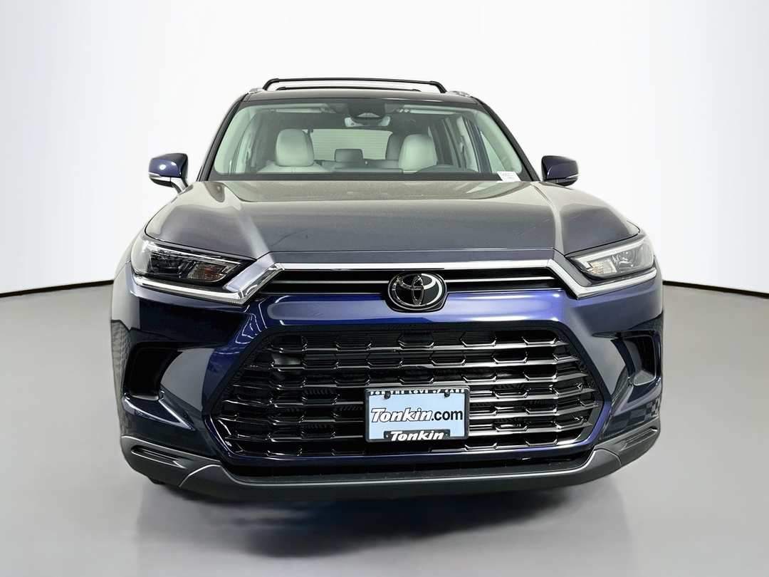 2026 Toyota Grand Highlander Hybrid XLE - Image 2