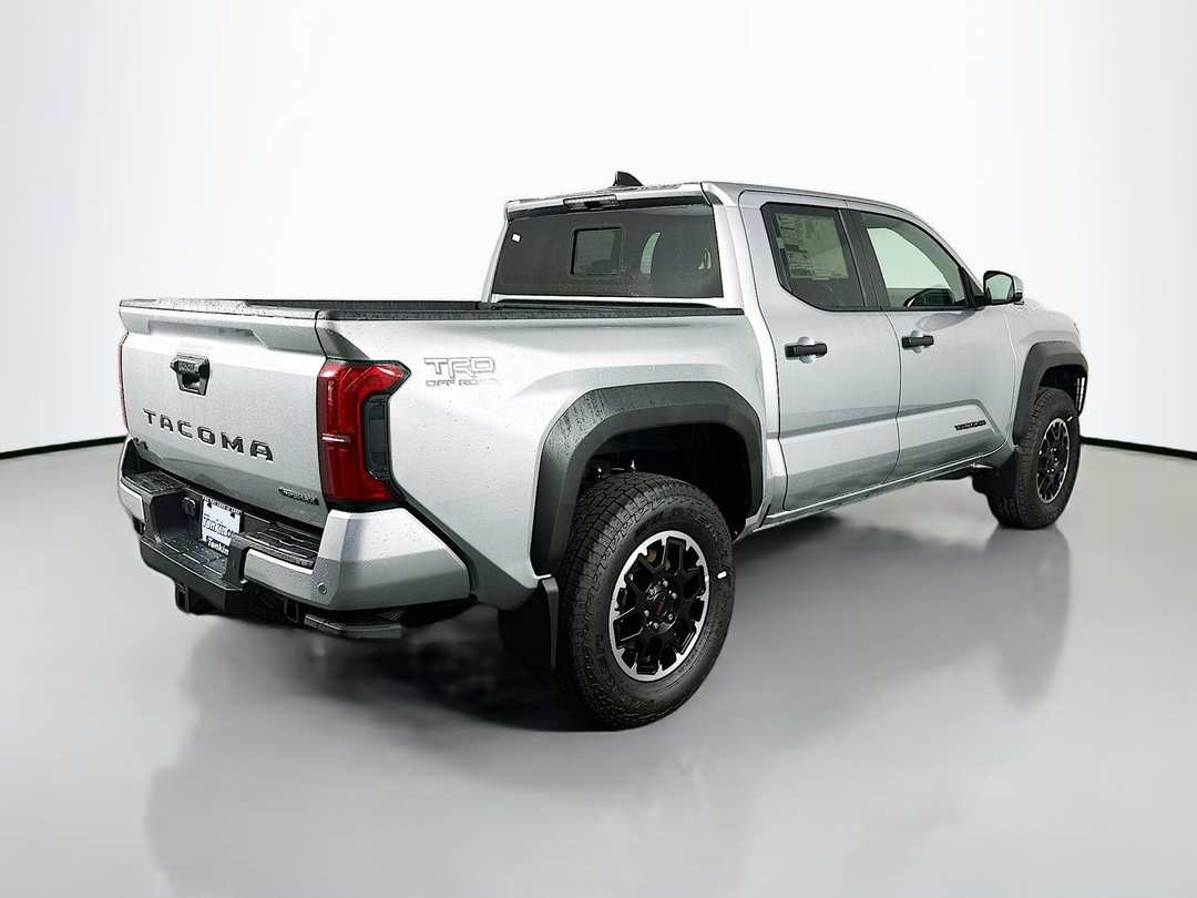 2025 Toyota Tacoma Hybrid TRD Off Road - Image 7