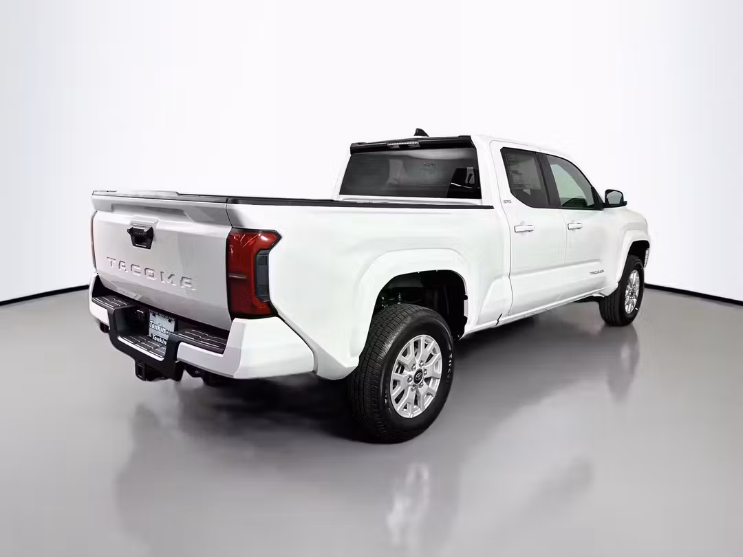 2026 Toyota Tacoma SR5 - Image 7