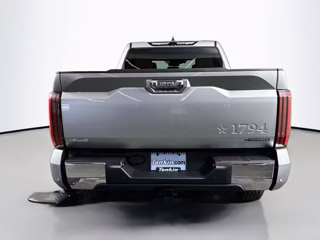 2026 Toyota Tundra Hybrid 1794 Edition - Image 6