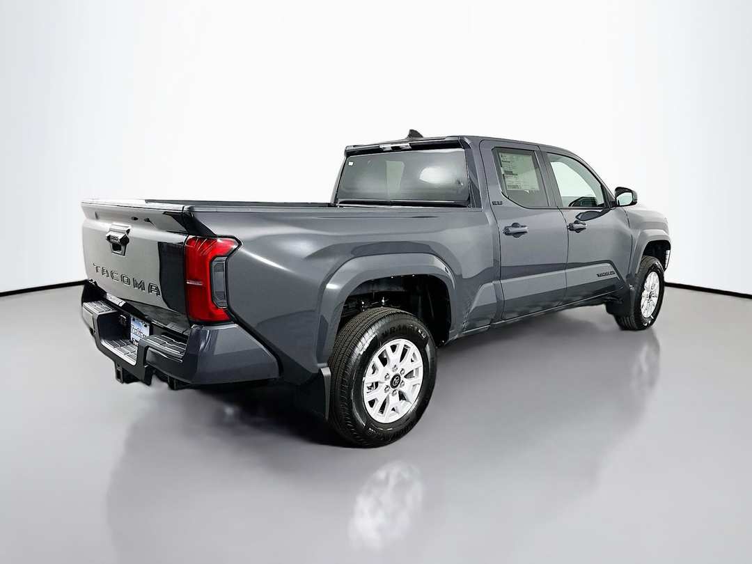 2026 Toyota Tacoma SR5 - Image 7