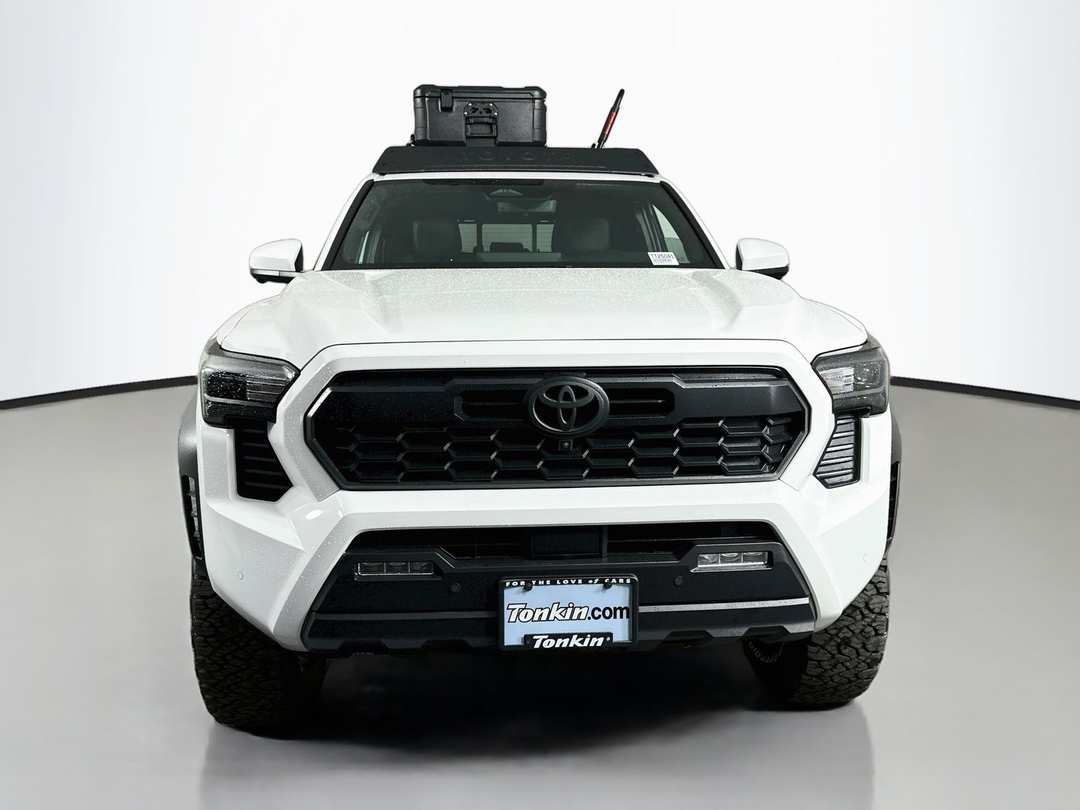 2025 Toyota Tacoma TRD OffRoad - Image 2