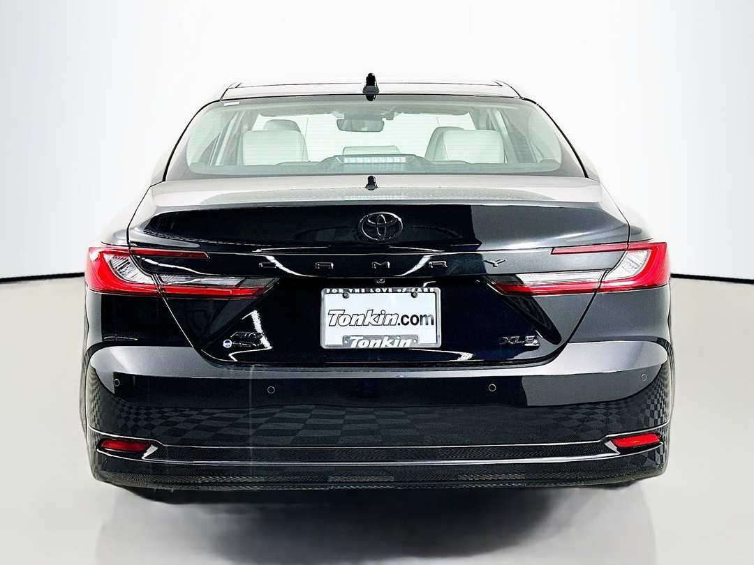 2026 Toyota Camry XSE - Image 6