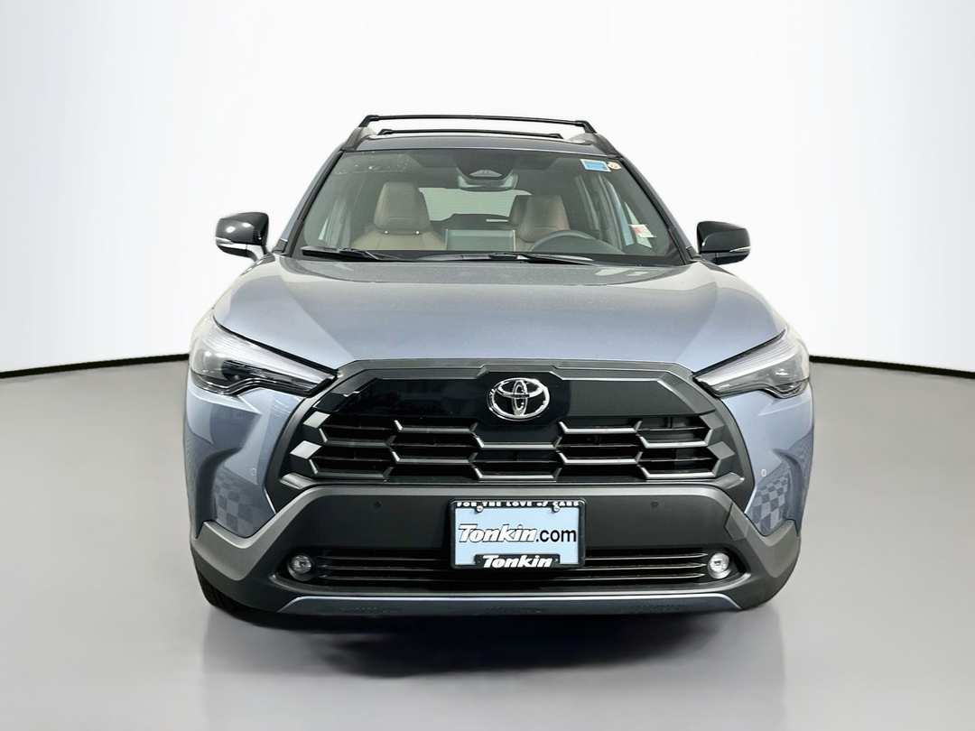 2026 Toyota Corolla Cross XLE - Image 2