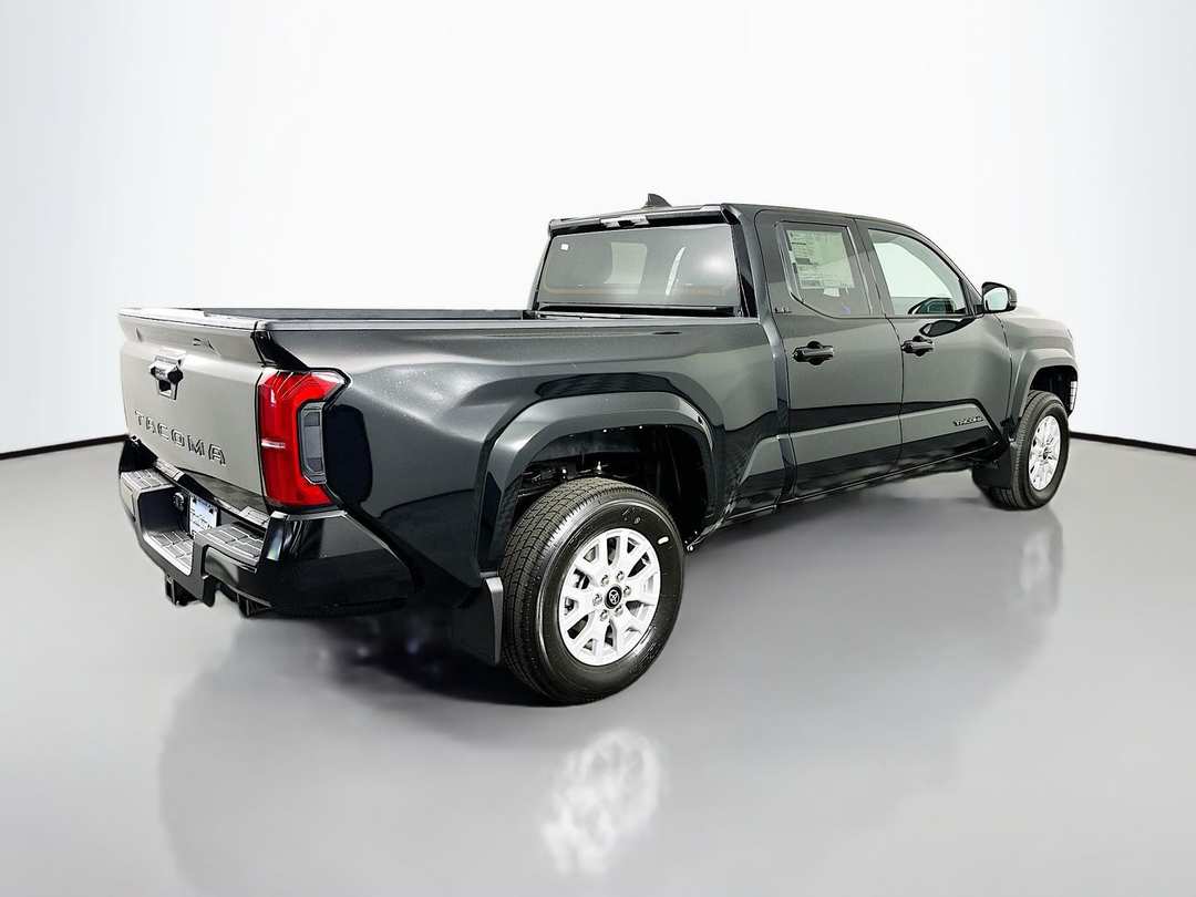 2026 Toyota Tacoma SR5 - Image 7