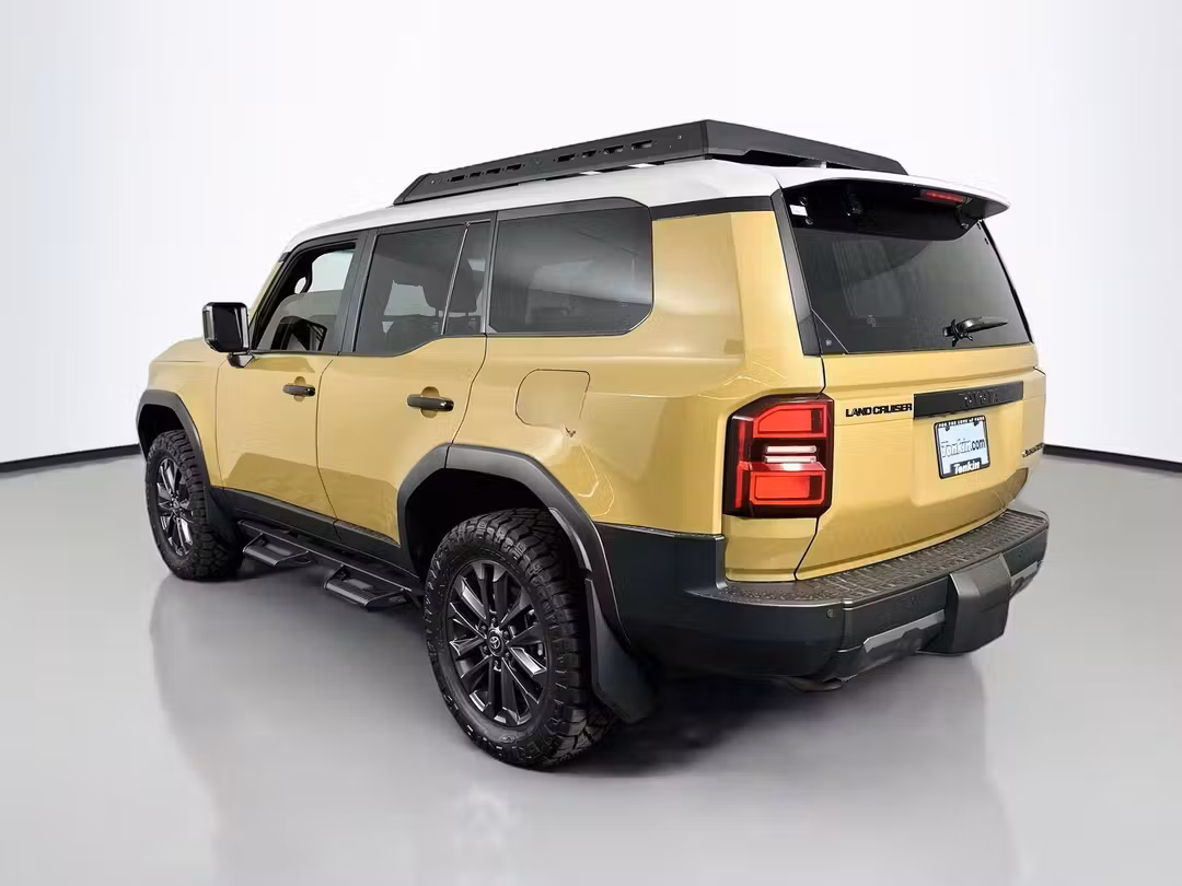 2026 Toyota Land Cruiser Base - Image 5