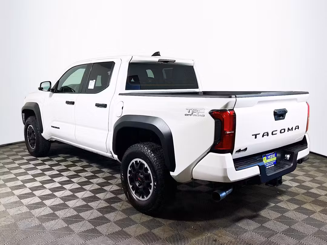 2026 Toyota Tacoma TRD OffRoad - Image 5