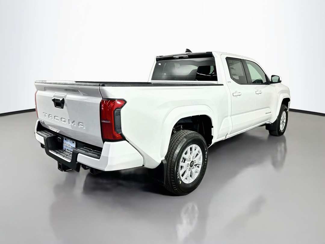 2026 Toyota Tacoma SR5 - Image 7