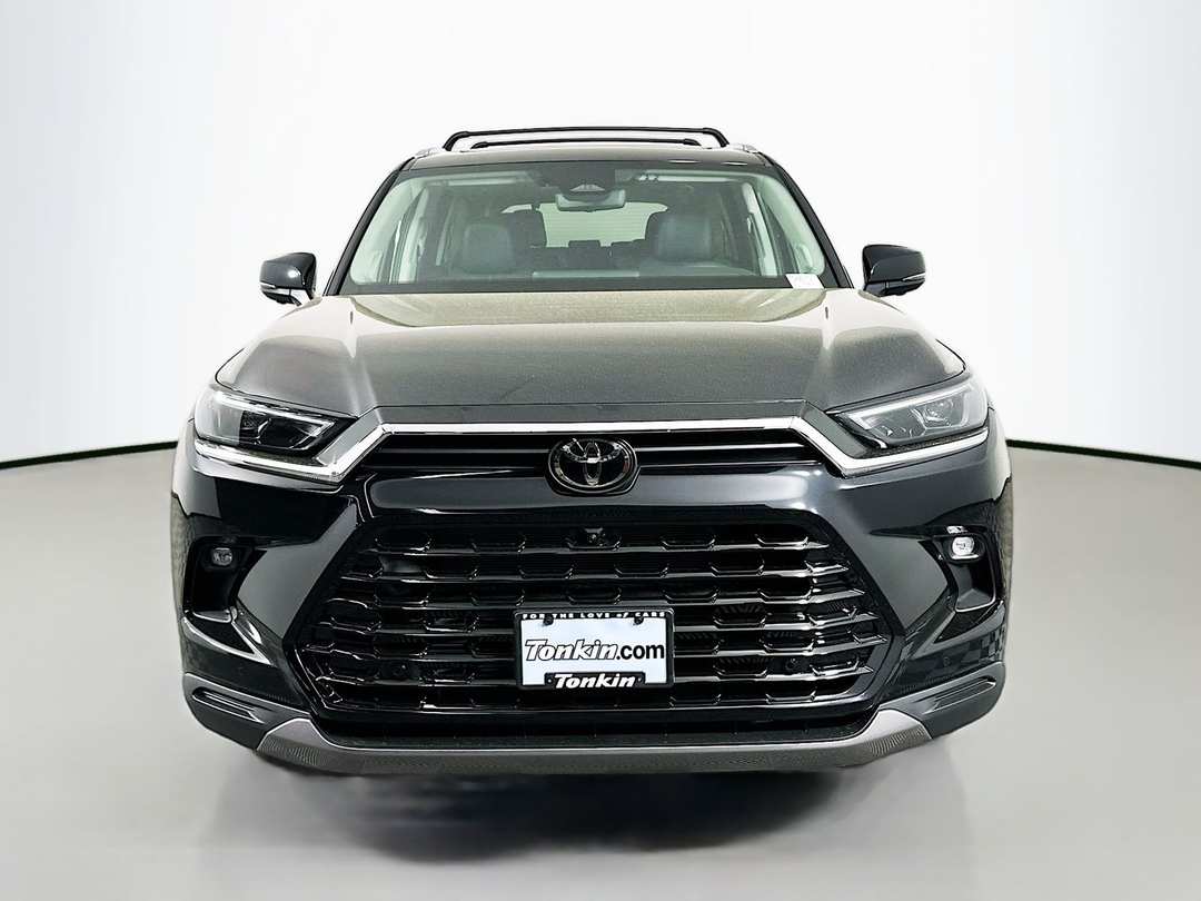 2026 Toyota Grand Highlander Platinum - Image 2