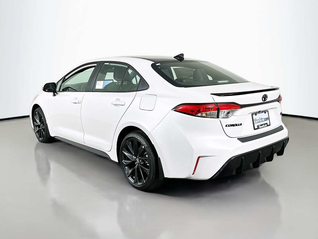 2026 Toyota Corolla SE - Image 5