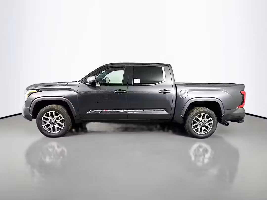 2026 Toyota Tundra Hybrid 1794 Edition - Image 4