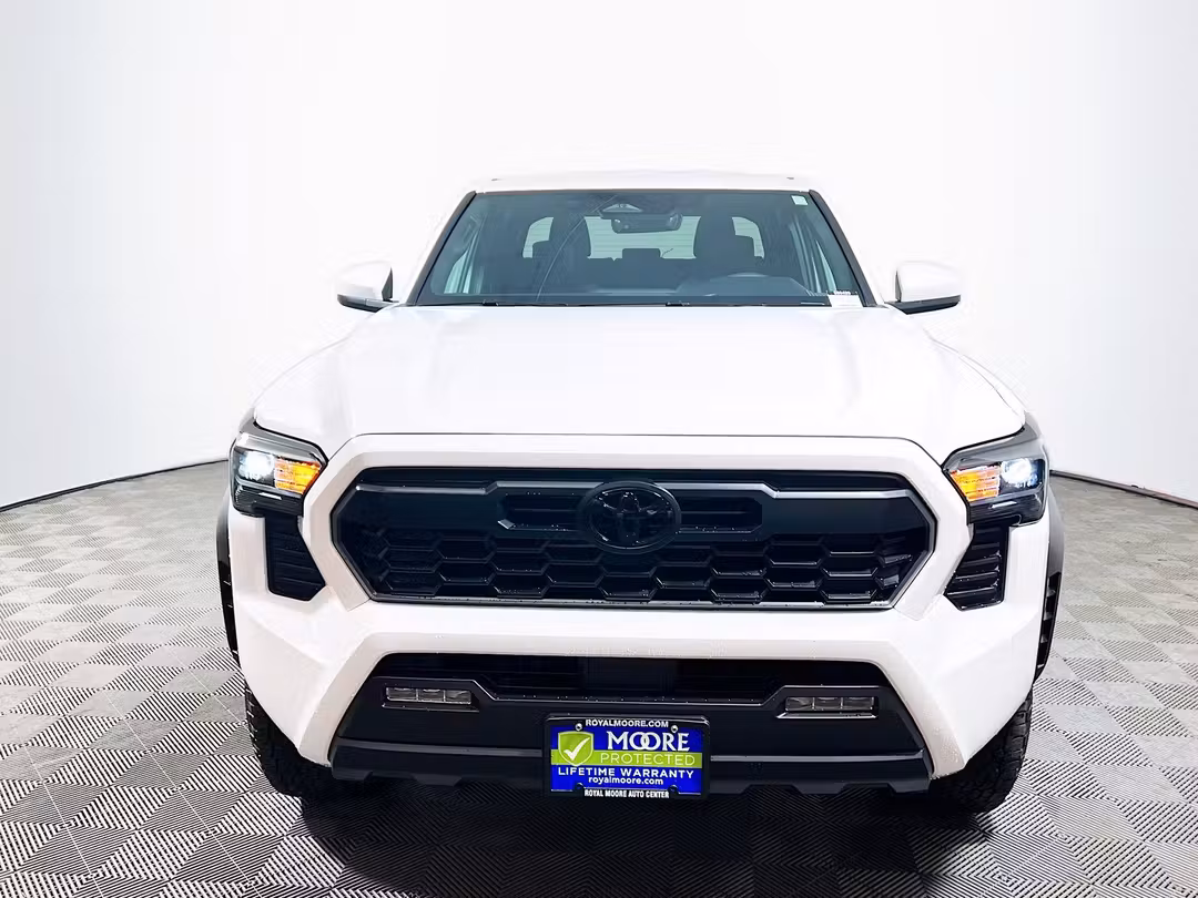 2026 Toyota Tacoma TRD OffRoad - Image 2