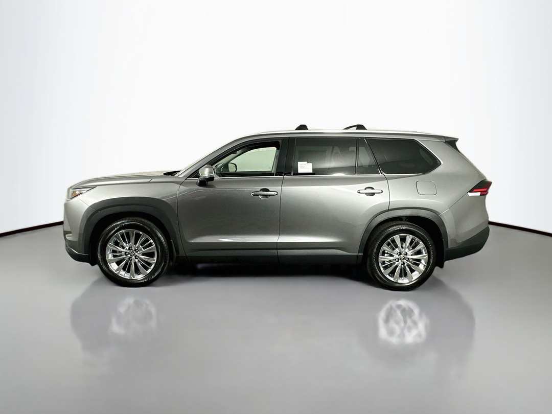 2026 Toyota Grand Highlander Platinum - Image 4