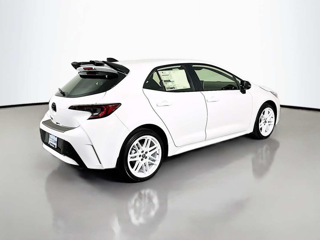 2026 Toyota Corolla SE - Image 7