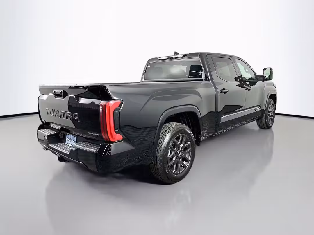 2026 Toyota Tundra Hybrid Platinum - Image 7