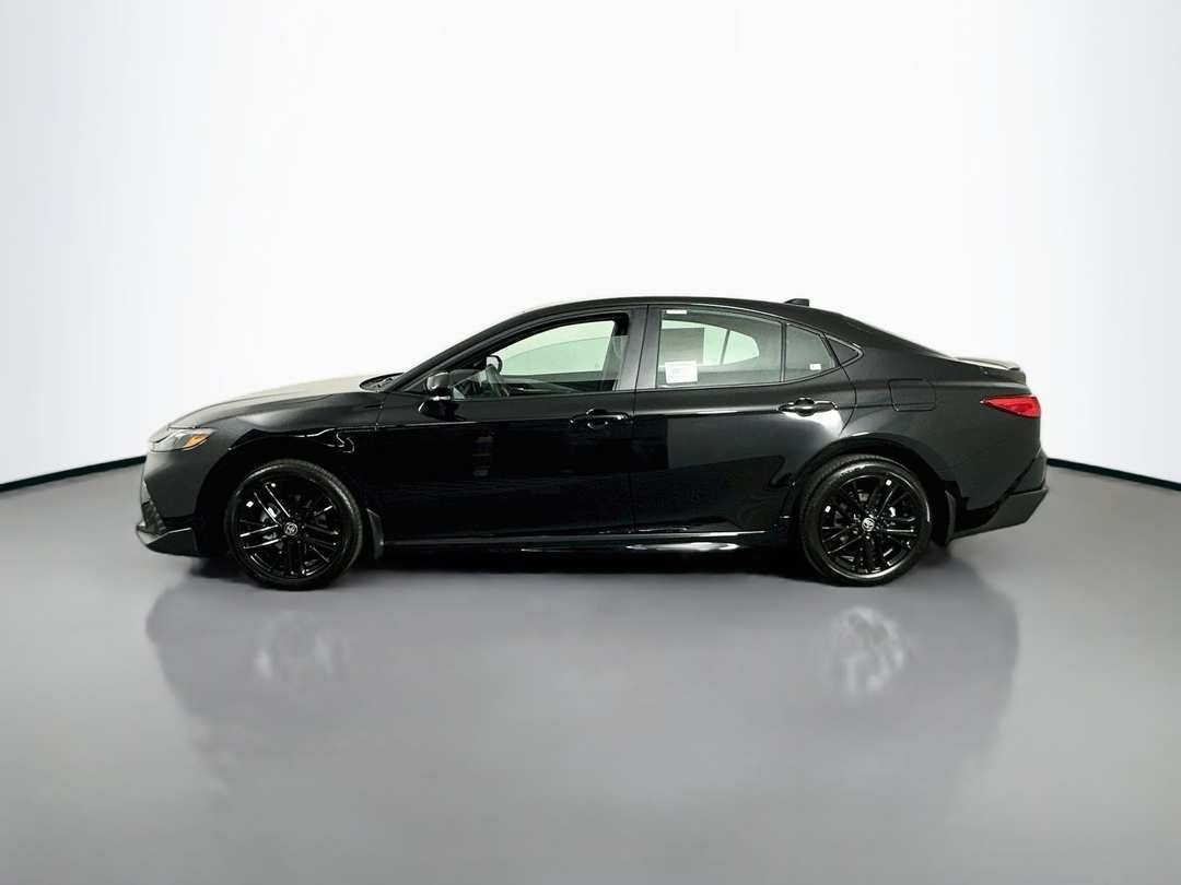 2026 Toyota Camry XSE - Image 4