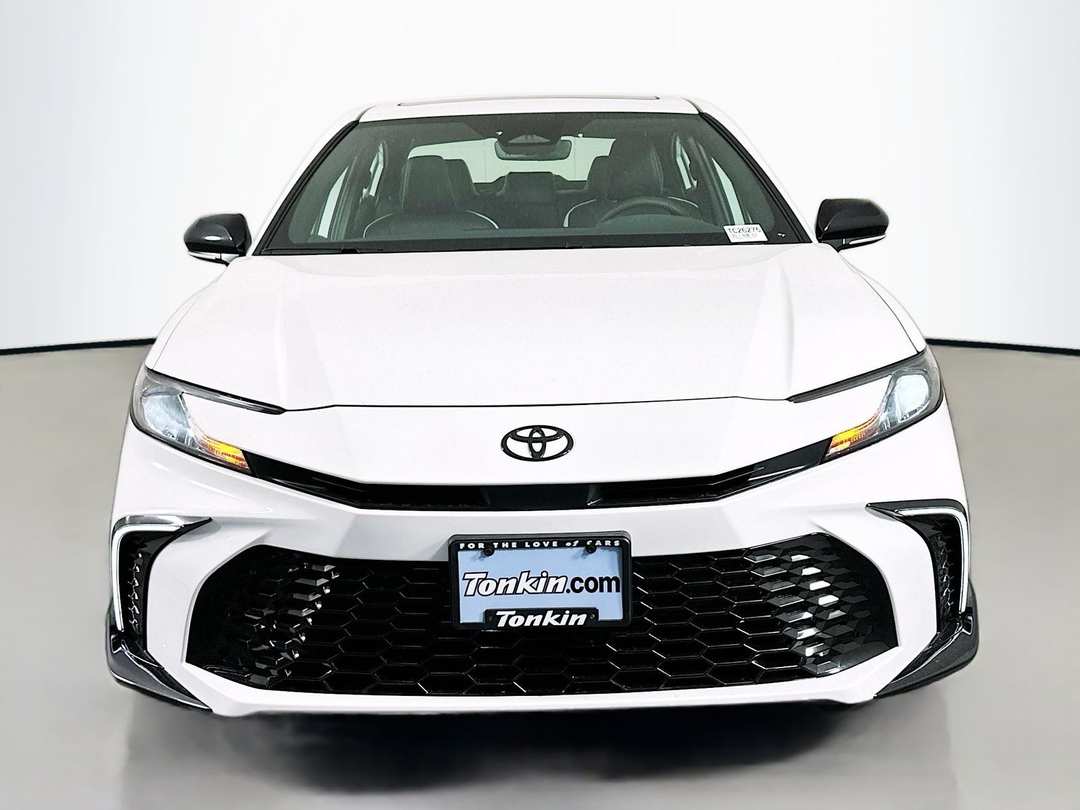 2026 Toyota Camry SE Nightshade - Image 2