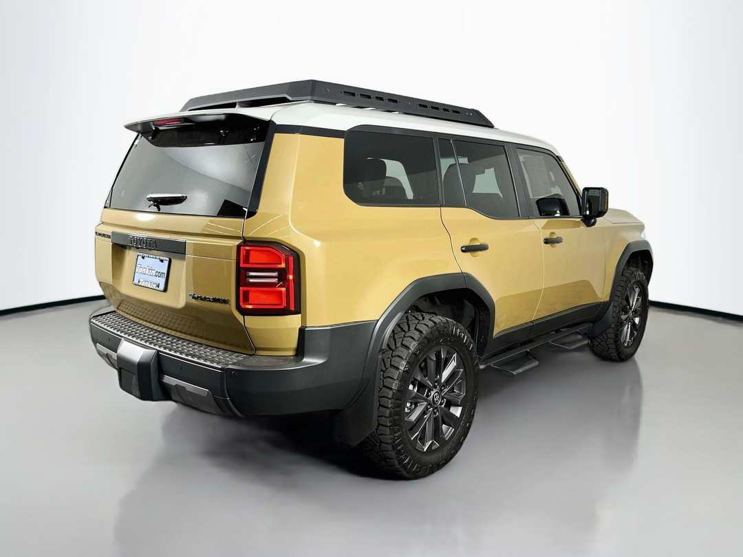 2026 Toyota Land Cruiser Base - Image 7