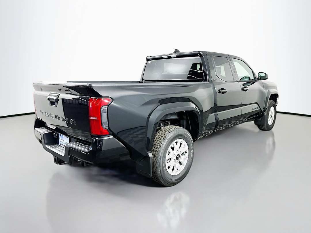 2026 Toyota Tacoma SR5 - Image 7