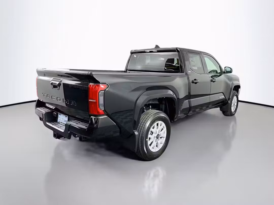 2026 Toyota Tacoma SR5 - Image 7