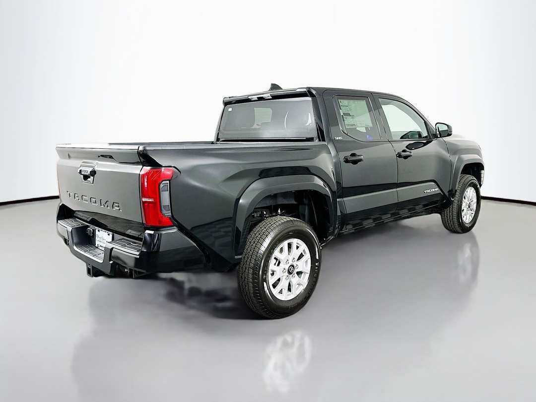 2026 Toyota Tacoma SR5 - Image 7
