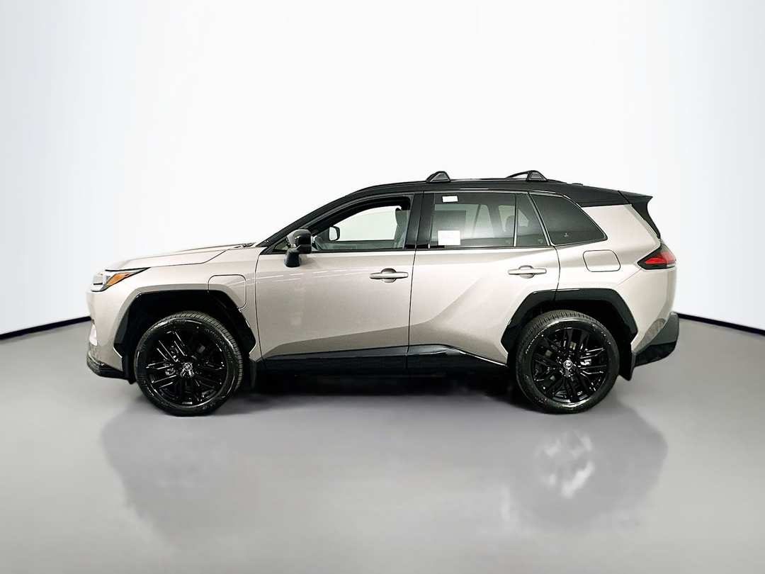 2026 Toyota Rav4 Plug-In Hybrid XSE - Image 4